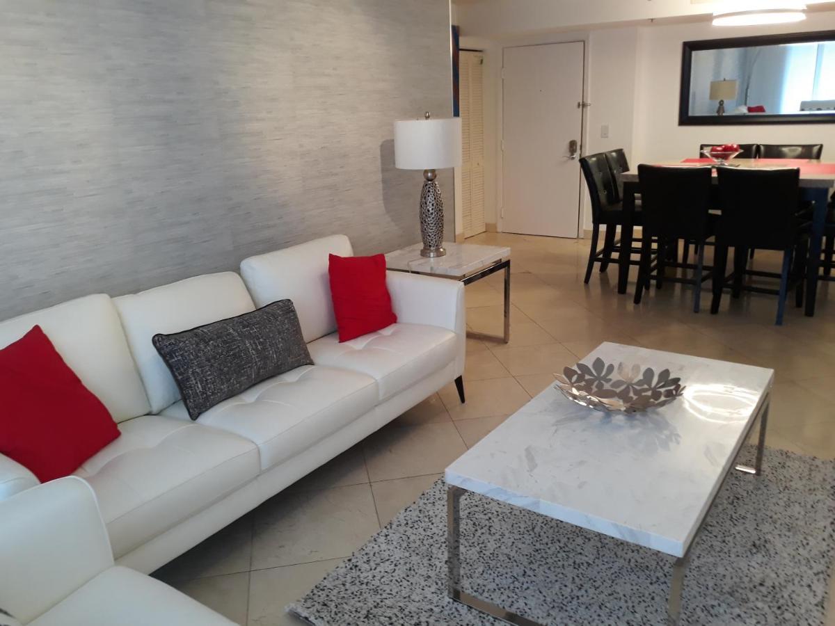 Resort Style In Aventura Florida Kültér fotó