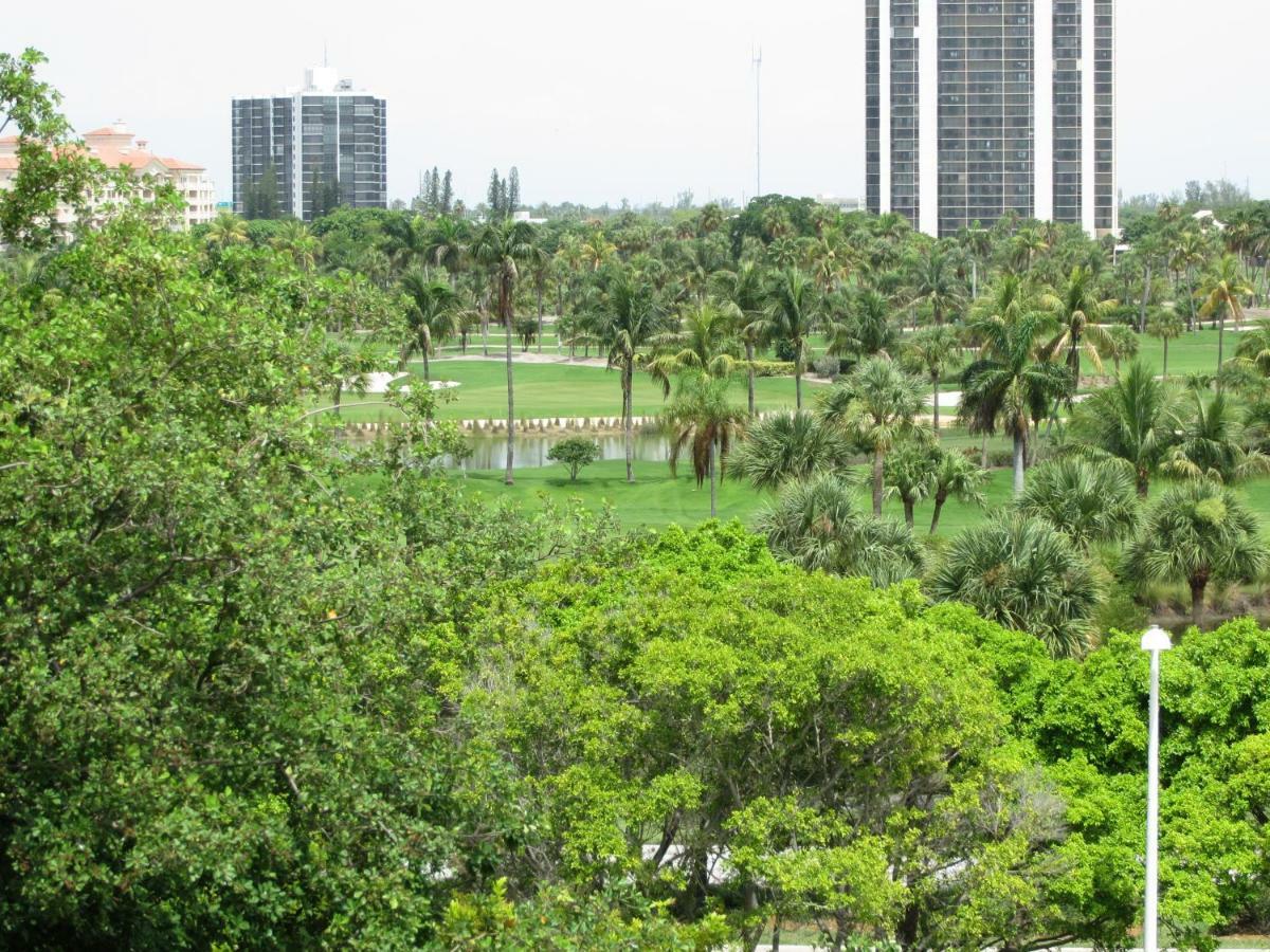 Resort Style In Aventura Florida Kültér fotó